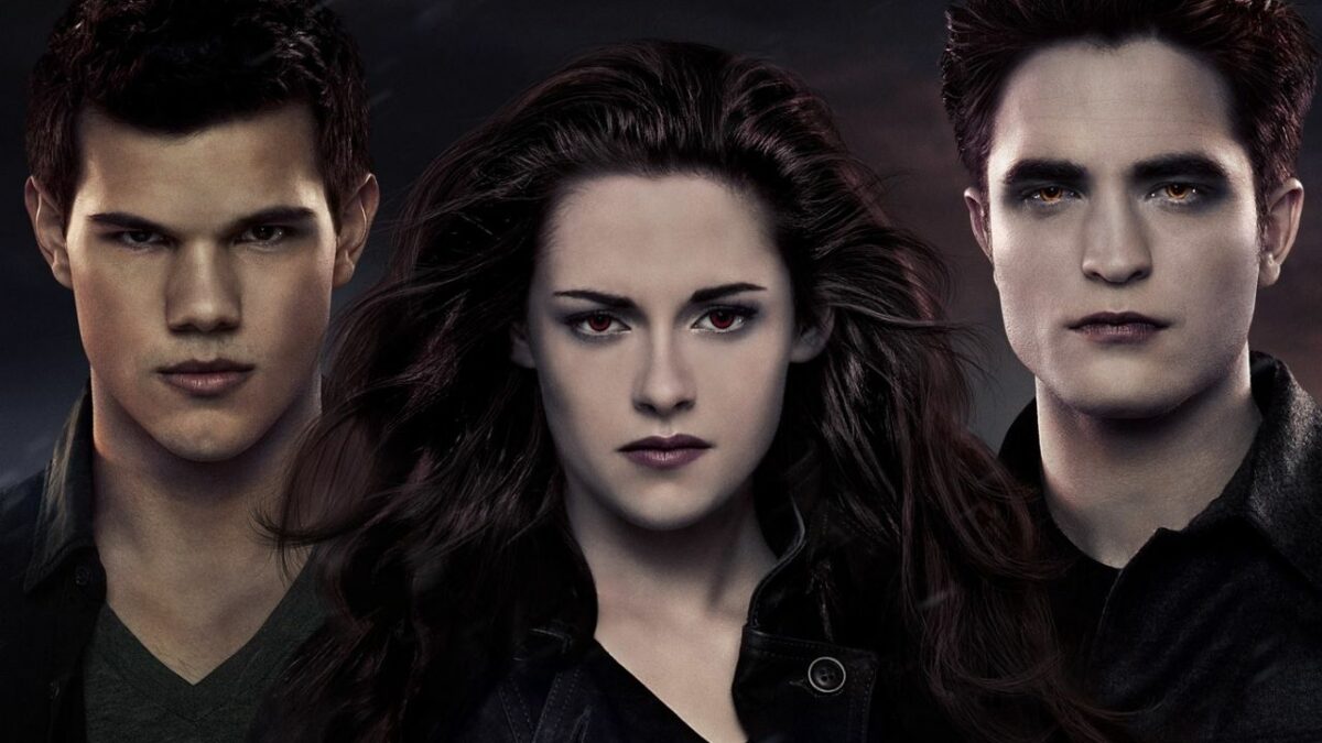 <b>Jacob</b>, <b>Bella</b> and Edward in Twilight. 