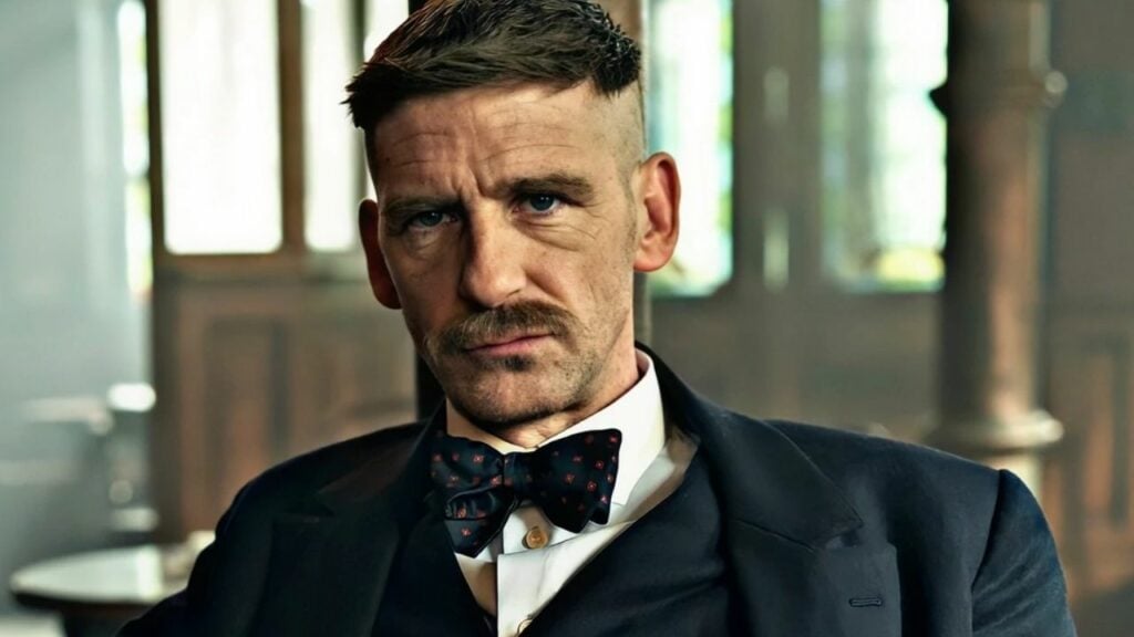 What is Thomas Shelby smoking & drinking in Peaky Blinders?