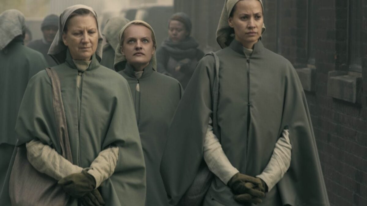 How to read and watch The Handmaid’s Tale for a beginner?