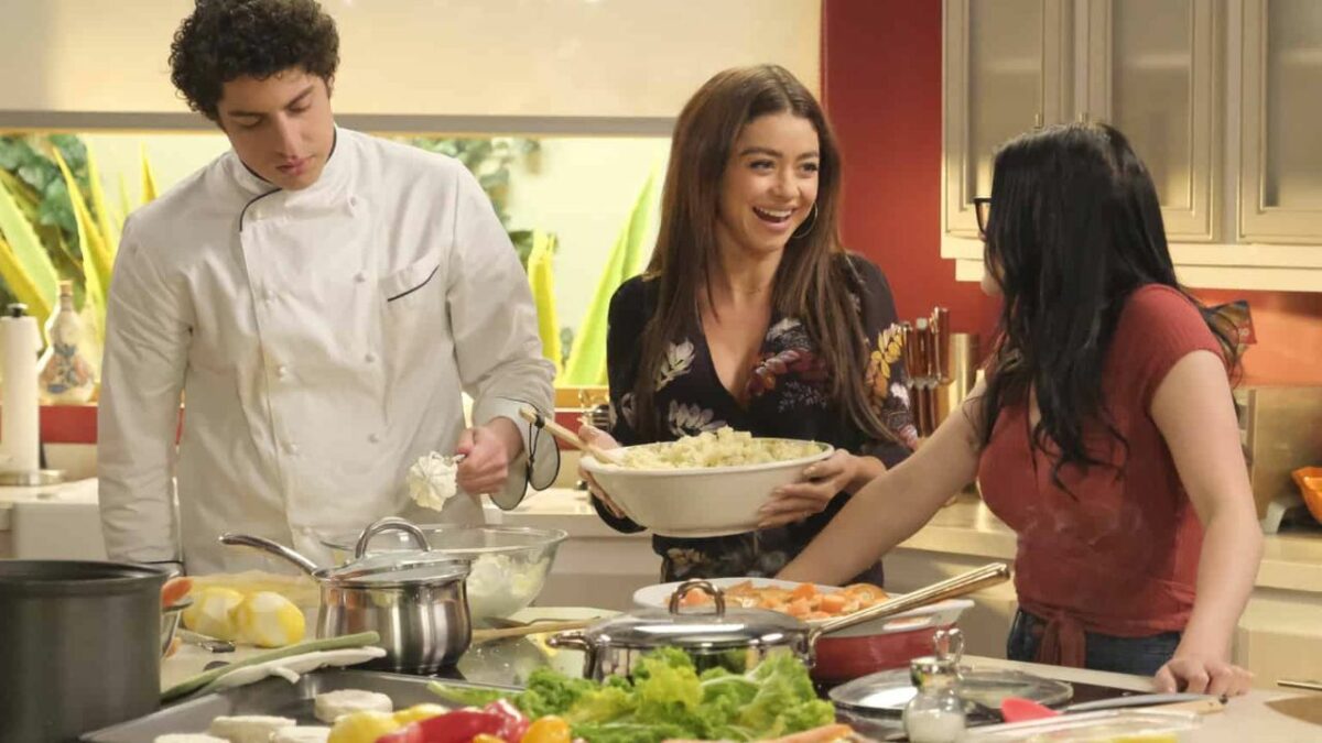 The Battle of Modern Family Thanksgiving Episodes: Every Episode Ranked!