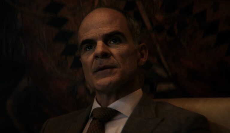 Michael Kelly in The Penguin