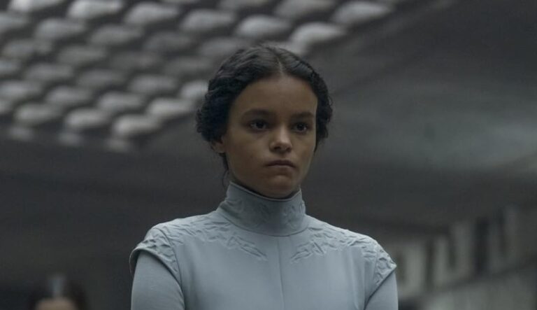 Chloe Lea in Dune: Prophecy