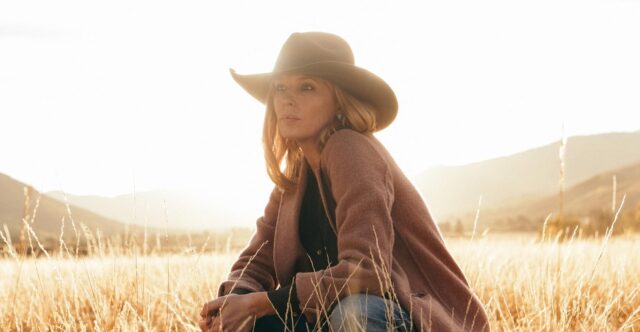 Kelly Reilly in Yellowstone